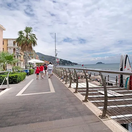 Residenza Roma Alassio